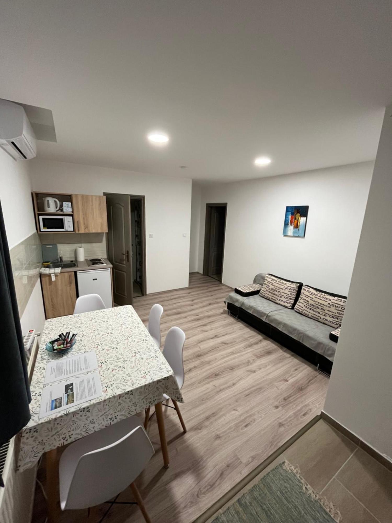 Mini Zoo Apartman Надьканижа Экстерьер фото